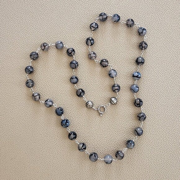 BLACK WHITE DRAGON VEIN AGATE NECKLACE--27" - Picture 1 of 2